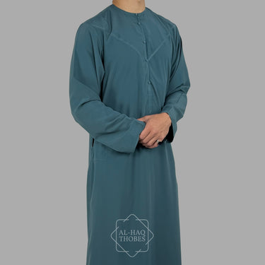 ثوب زبدة إماراتي خفيف الوزن باللون الرمادي الفاخر