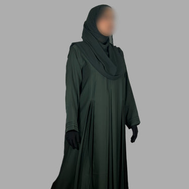 عباية مطوية مغلقة باللون الأخضر من مجموعة الحق حياة